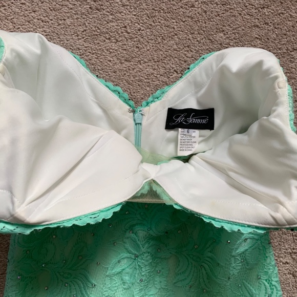 La Femme Prom Dress Midriff Cutout Green Lace Fitted Maxi Formal Grad 💫 - Picture 16 of 17